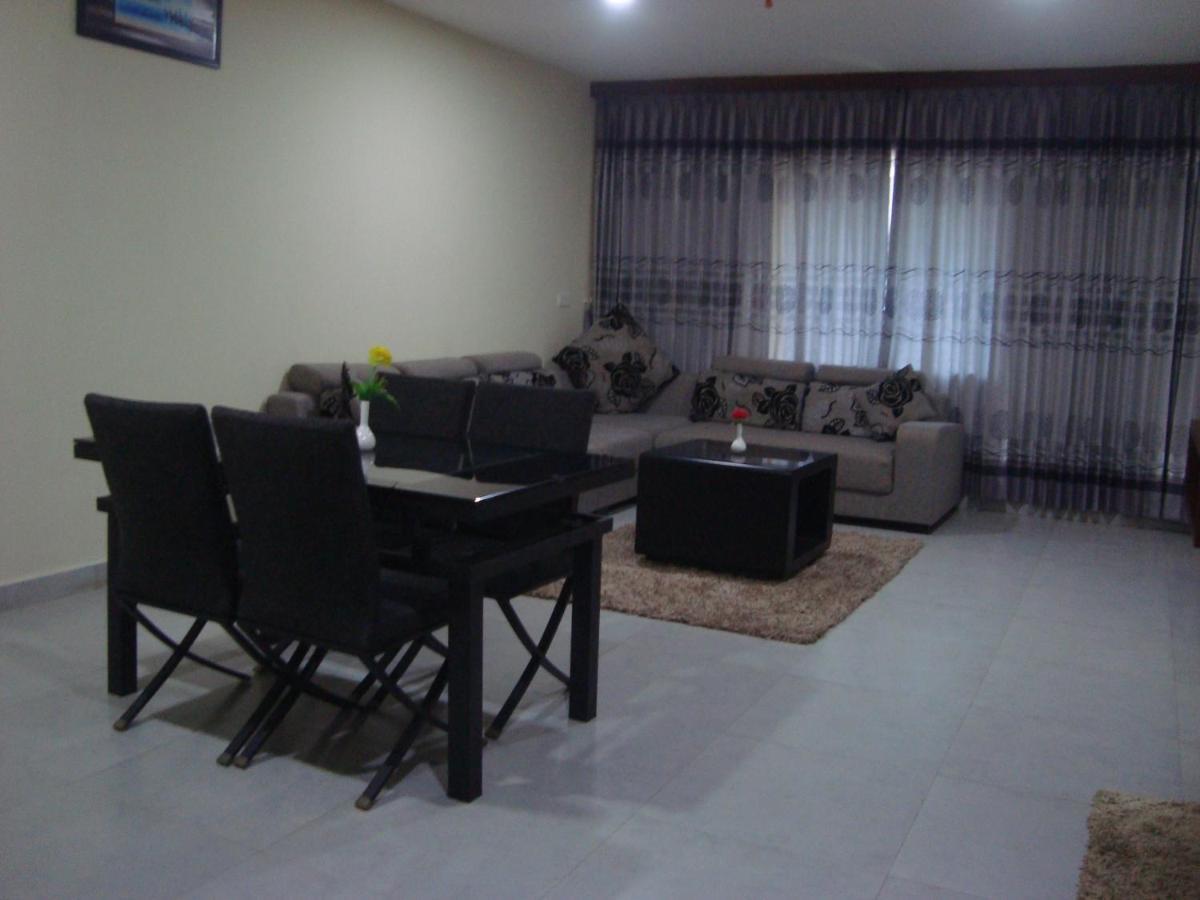 Rouba Residency Hotel Ponnāni Exterior foto